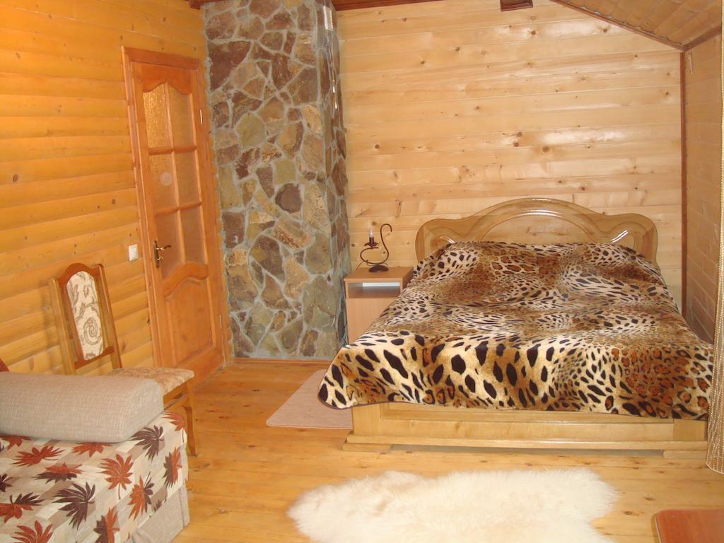 Котедж Гірський Yaremche Phòng bức ảnh