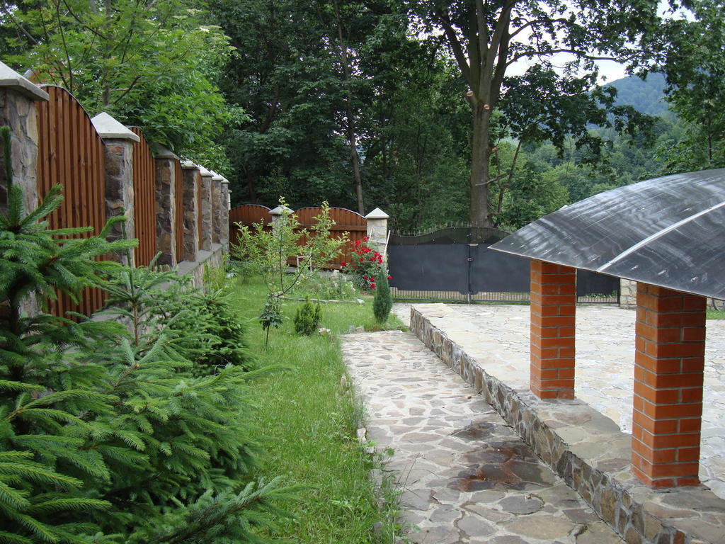 Котедж Гірський Yaremche Ngoại thất bức ảnh