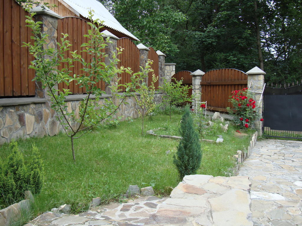 Котедж Гірський Yaremche Phòng bức ảnh